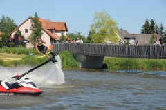 29. Juni cooltourSommer im Fischhofpark - Flyboarder