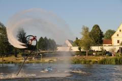 29. Juni cooltourSommer im Fischhofpark - Flyboarder